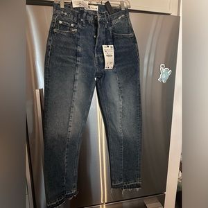 Mid rise contrast jeans size 4 Zara NWT
